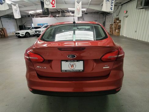 Used 2018 Ford Focus SE FWD image 6