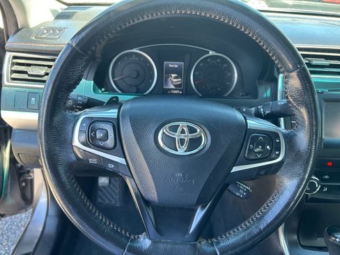 Used 2017 Toyota Camry SE image 7