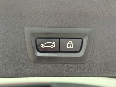 Used 2021 BMW X3 xDrive30i w/ Premium Package image 10