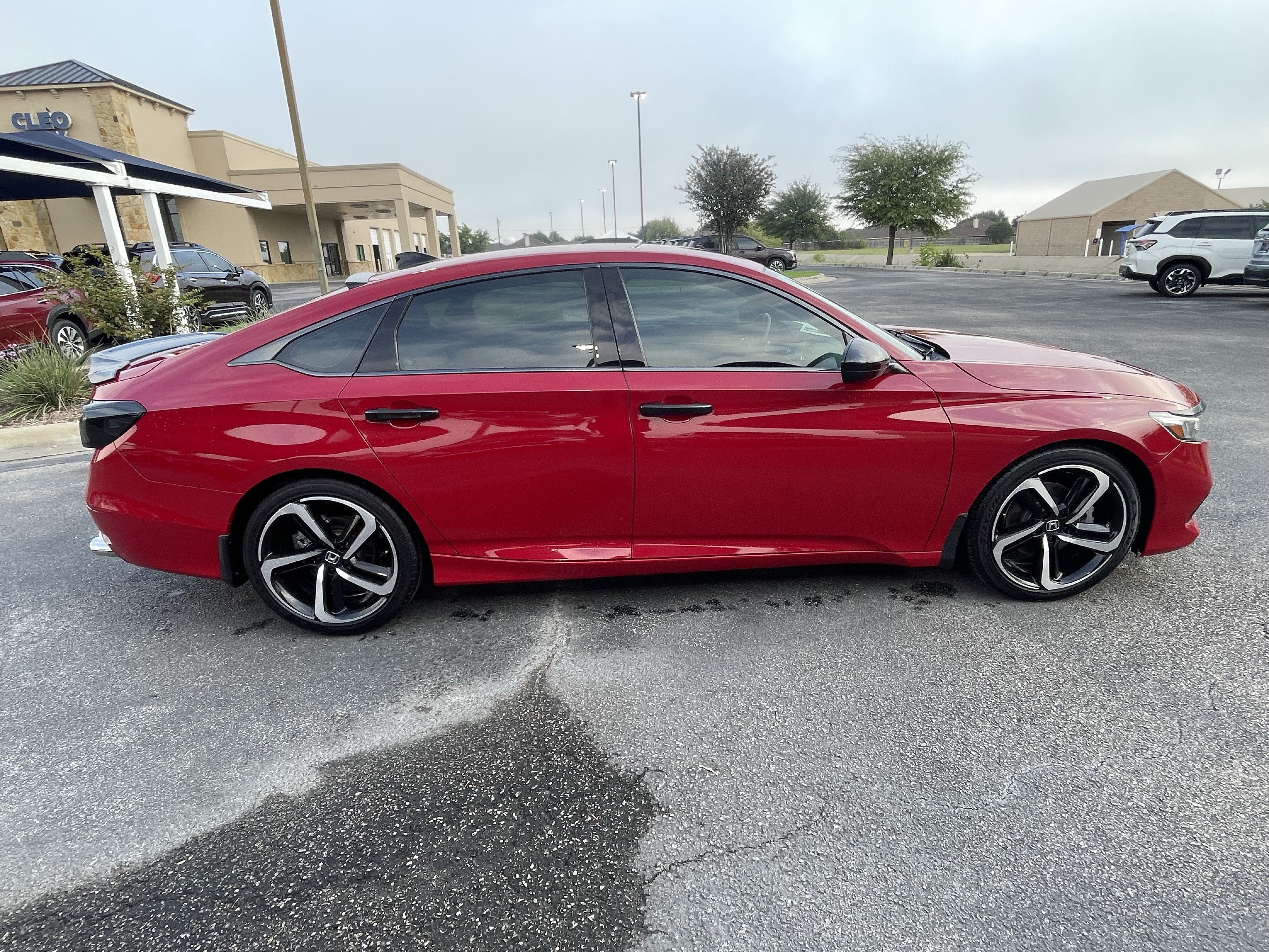 Used 2021 Honda Accord Sport image 8