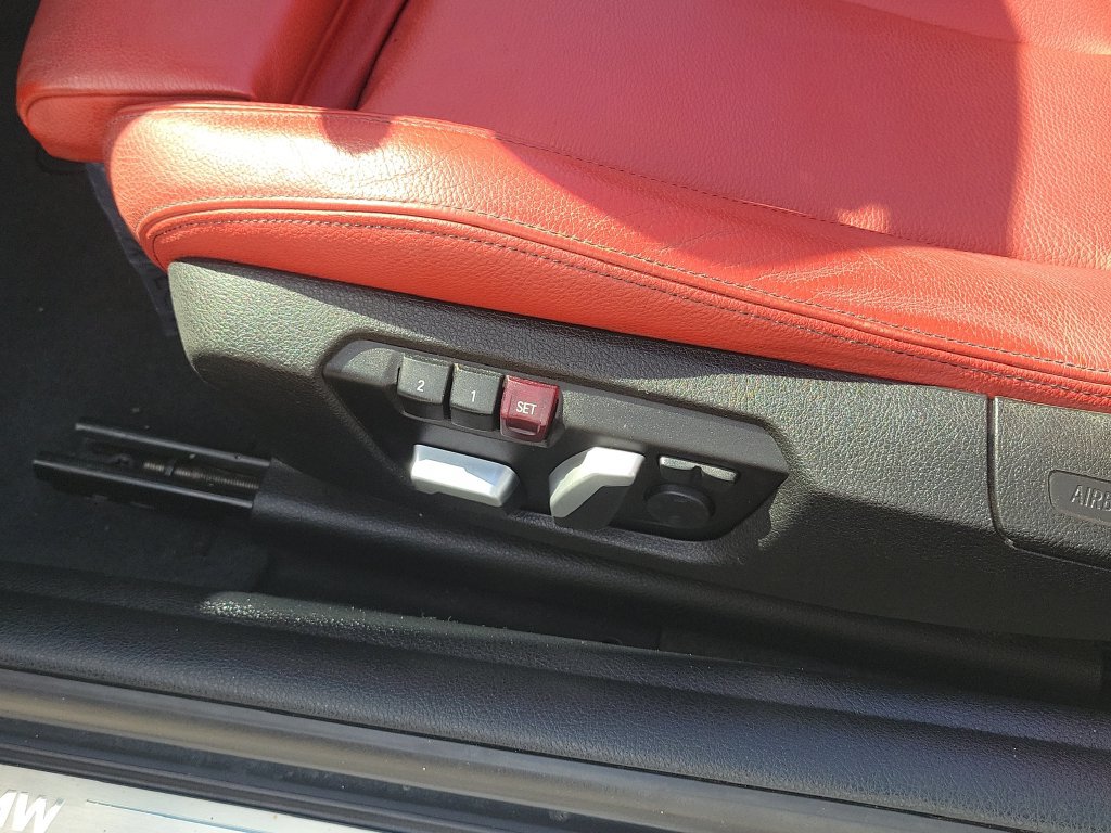Used 2017 BMW 230i Convertible RWD image 22