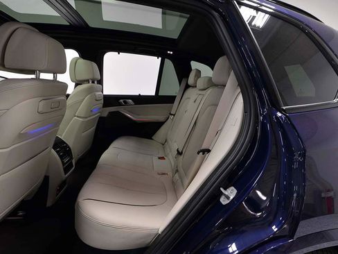 Certified 2025 BMW X5 xDrive50e w/ Executive Package image 10