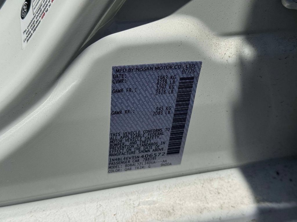 Certified 2025 Nissan Altima 2.5 SL FWD image 18
