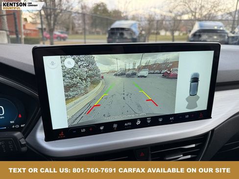 Used 2025 Ford Escape Platinum image 27