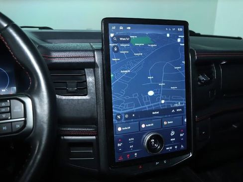 Used 2022 Ford Expedition Limited image 39