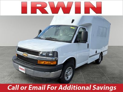 New 2025 Chevrolet Express 3500 Work Van w/ Power Convenience Package