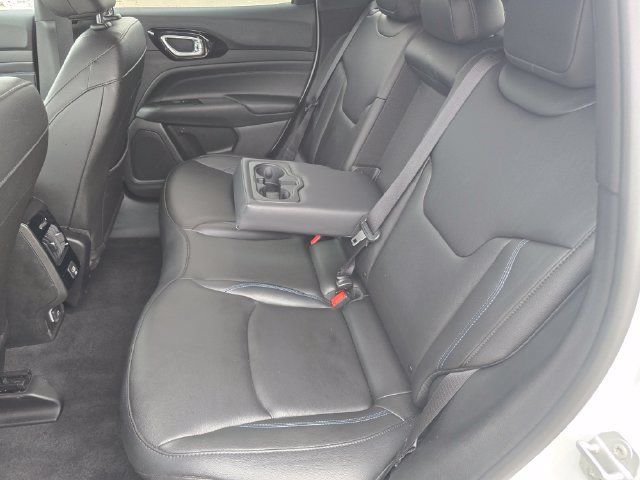 Used 2025 Jeep Compass Limited w/ High Altitude Package AWD/4WD image 33