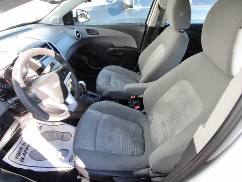 Used 2017 Chevrolet Sonic LT image 14