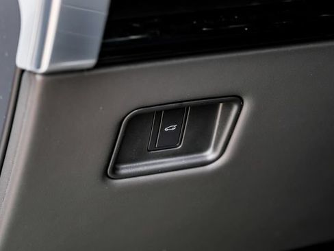 New 2026 Land Rover Range Rover SE AWD/4WD image 33