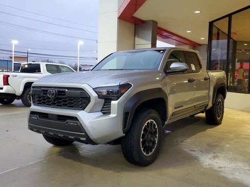 New 2026 Toyota Tacoma TRD Off-Road image 2