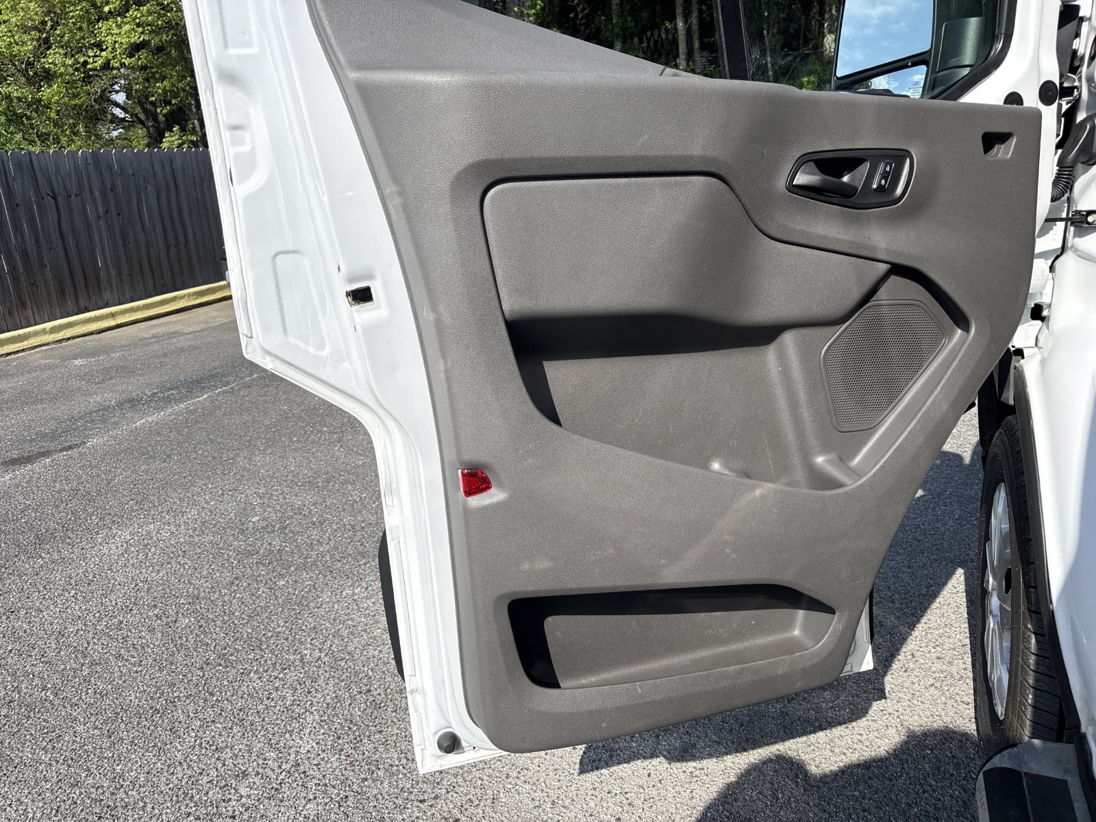 Used 2024 Ford Transit 250 Low Roof w/ Exterior Upgrade Package RWD image 12