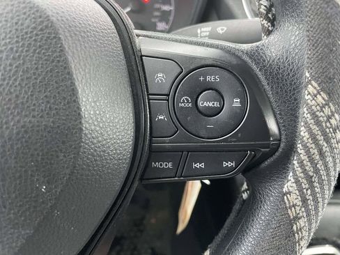 Used 2024 Toyota Corolla LE image 32