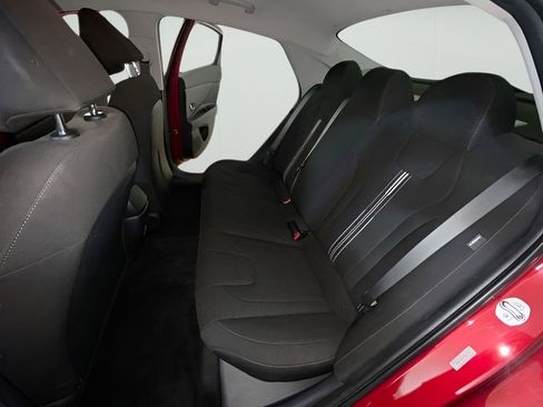 Used 2024 Hyundai Elantra SEL FWD image 15