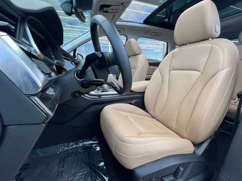 Used 2023 Audi Q7 3.0T Premium image 17