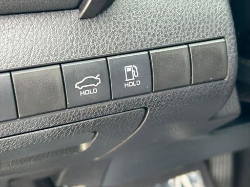 Certified 2021 Toyota Camry SE w/ Convenience Package FWD image 23