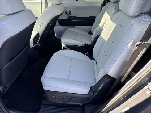 New 2026 Hyundai Palisade Calligraphy FWD image 21