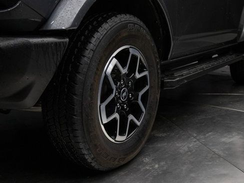 Used 2023 Ford Bronco Outer Banks image 7