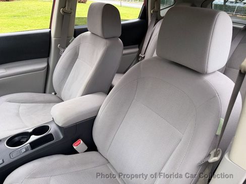 Used 2013 Nissan Rogue S FWD image 35