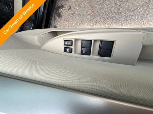 Used 2011 Subaru Legacy 2.5i Premium w/ All-Weather Pkg AWD/4WD image 11
