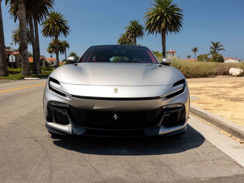 Certified 2025 Ferrari Purosangue image 32