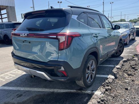 Used 2024 Kia Seltos S AWD/4WD image 7