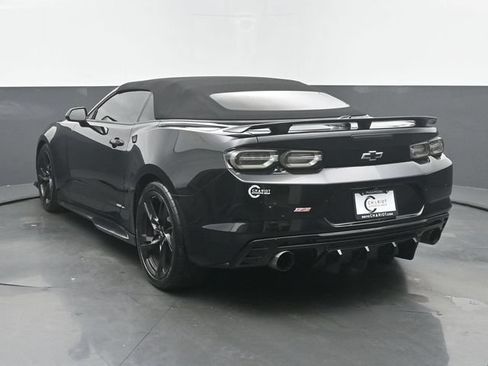 Used 2020 Chevrolet Camaro SS RWD image 4