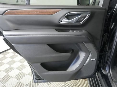 Used 2024 Chevrolet Tahoe High Country AWD/4WD image 40