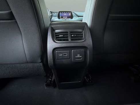 Used 2022 Chevrolet Blazer RS w/ Enhanced Convenience Package image 33