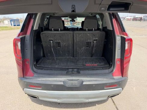 Used 2022 GMC Acadia SLE w/ Driver Convenience Package FWD image 5