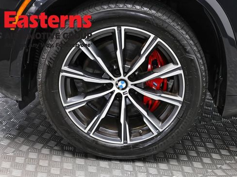 Used 2025 BMW X5 xDrive40i w/ M Sport Package AWD/4WD image 33