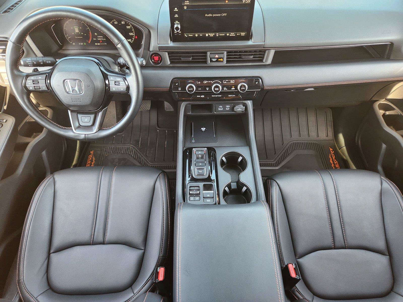 Used 2025 Honda Pilot TrailSport image 36