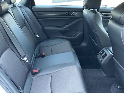 Used 2021 Honda Accord Sport image 10