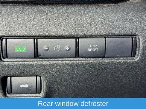 Used 2024 Nissan Sentra SV w/ Trunk Package image 12