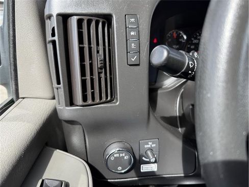 Used 2020 GMC Savana 3500 Extended w/ Driver Convenience Package image 22