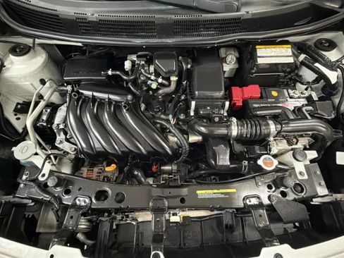 Used 2016 Nissan Versa SV FWD image 20