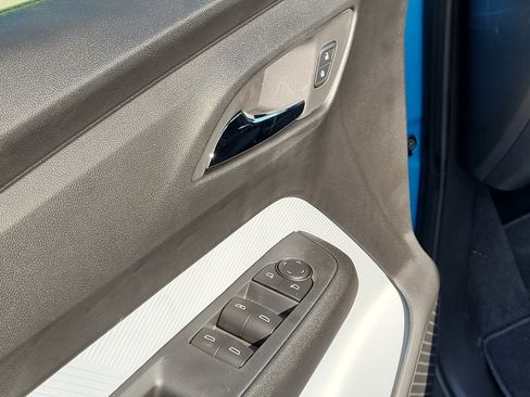 New 2027 Chevrolet Bolt RS w/ Technology Package FWD image 10
