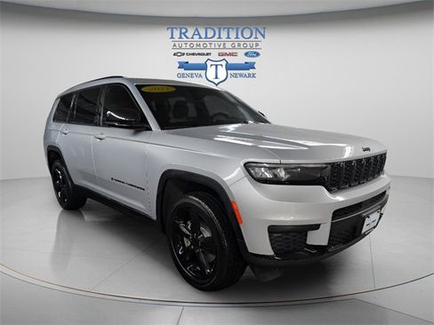 Used 2021 Jeep Grand Cherokee L Altitude image 5