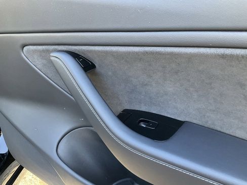 Used 2018 Tesla Model 3 Mid Range image 65