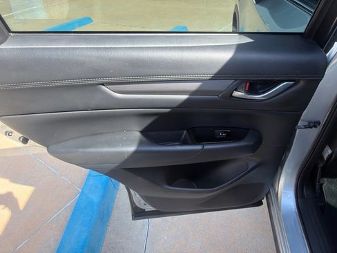 Used 2018 MAZDA CX-5 Touring FWD image 24