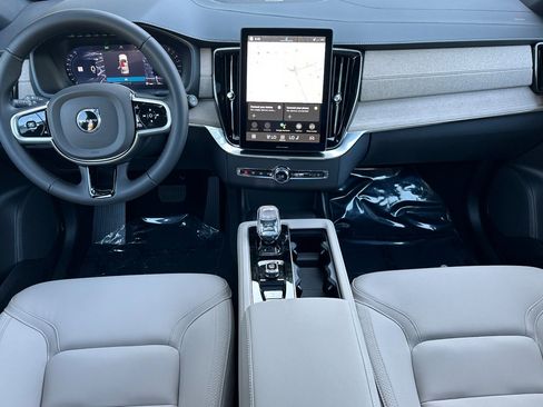 New 2026 Volvo XC90 B6 Plus w/ Protection Package Premier image 11