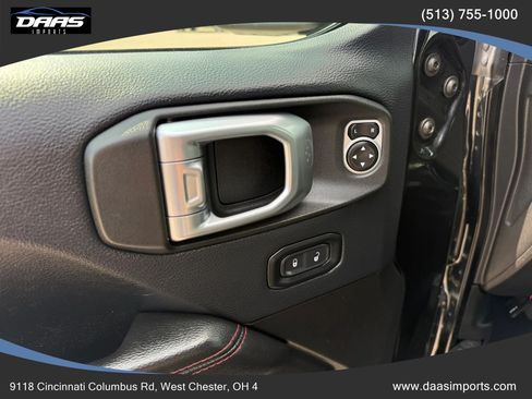 Used 2018 Jeep Wrangler Unlimited Rubicon AWD/4WD image 23