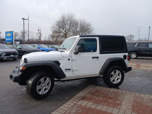 Used 2022 Jeep Wrangler Sport S image 5