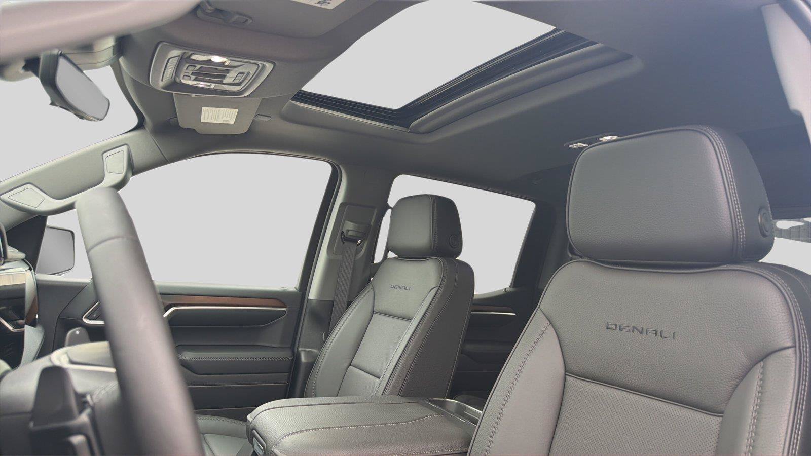 Used 2024 GMC Sierra 1500 Denali AWD/4WD image 18