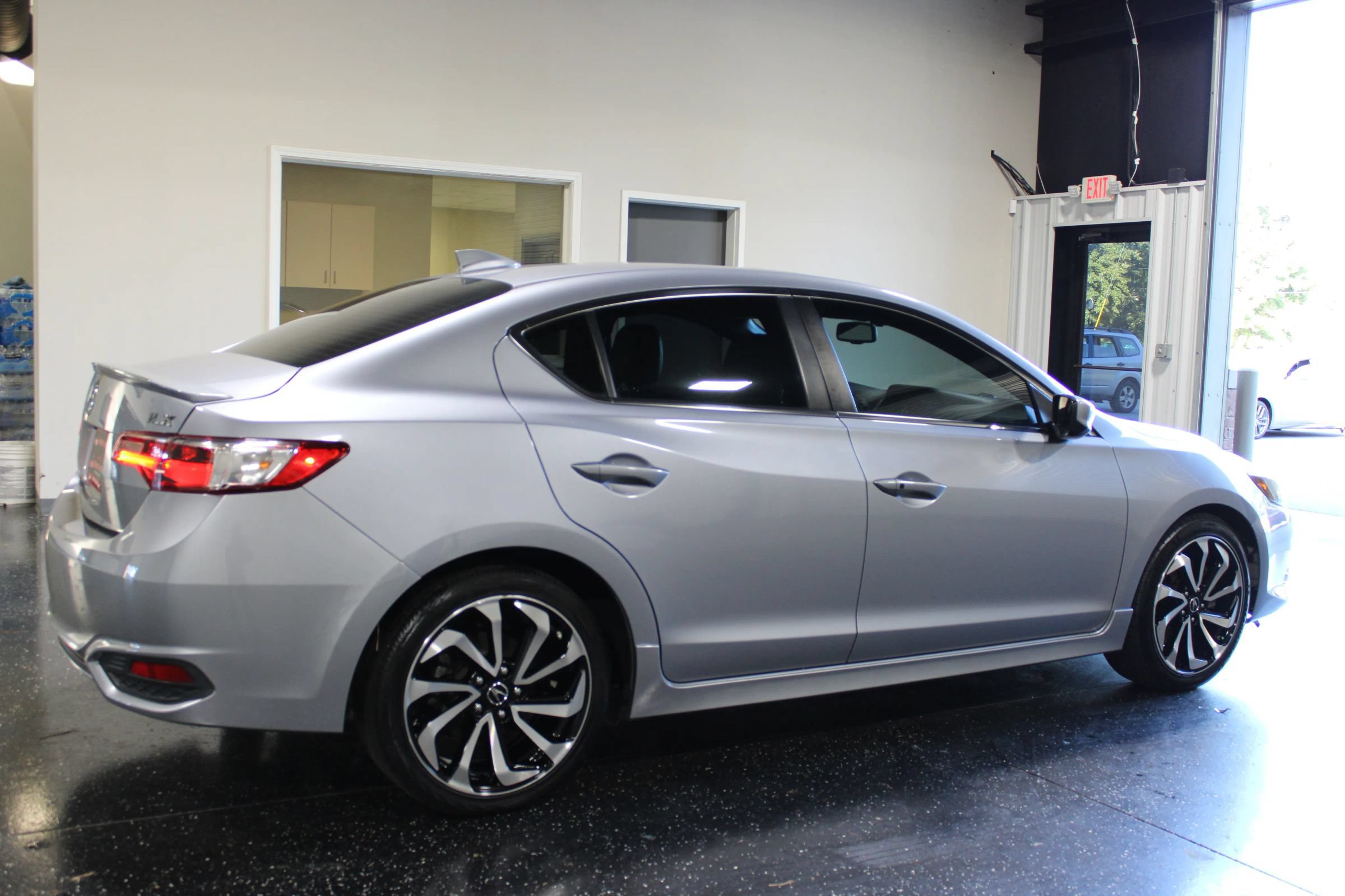 Used 2016 Acura ILX FWD image 3