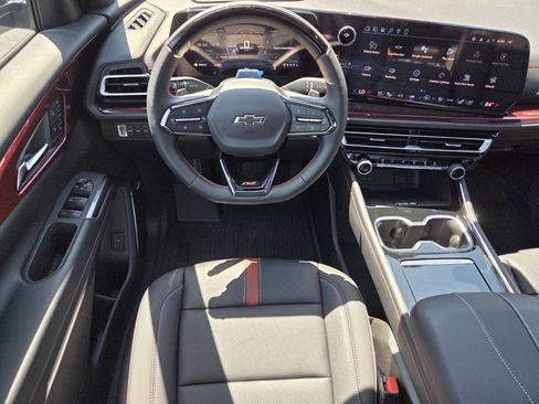 New 2026 Chevrolet Traverse RS w/ LPO, Floor Liner Package image 10