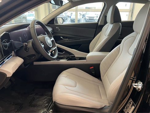 New 2026 Hyundai Elantra Limited FWD image 28
