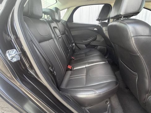 Used 2012 Ford Focus Titanium FWD image 18