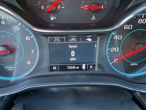 Used 2018 Chevrolet Cruze LT w/ Convenience Package image 14