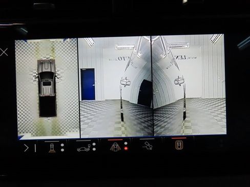 Used 2024 GMC Sierra 2500 Denali w/ Technology Package image 18