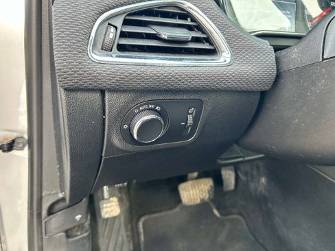 Used 2017 Chevrolet Cruze LT w/ Convenience Package image 19